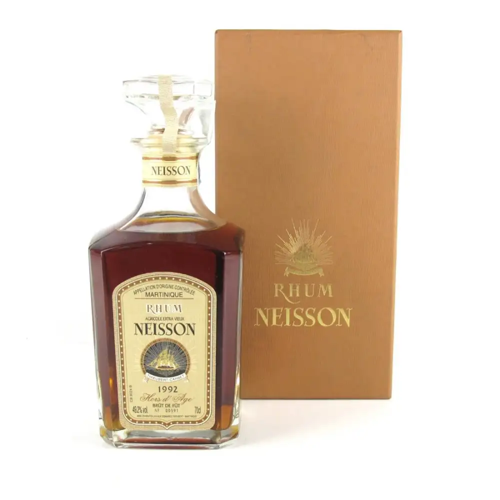 Image of the front of the bottle of the rum 1992