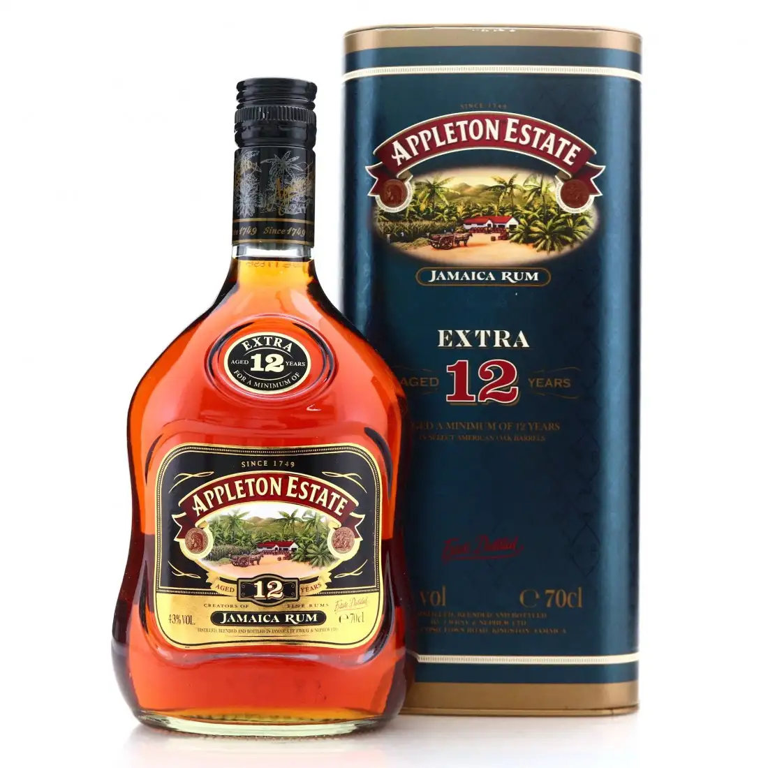 Image of the front of the bottle of the rum Extra