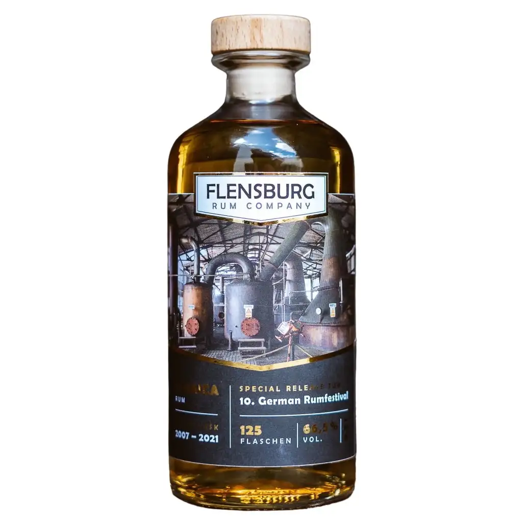 Image of the front of the bottle of the rum Flensburg Rum Company Special Bottling zum GRF 2021 C<>H