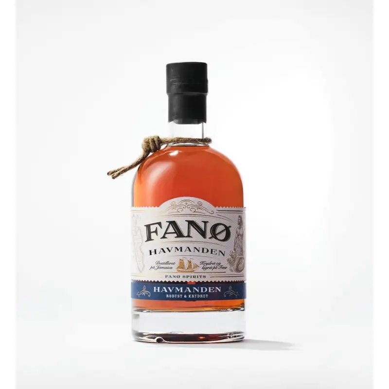 Image of the front of the bottle of the rumHavmanden