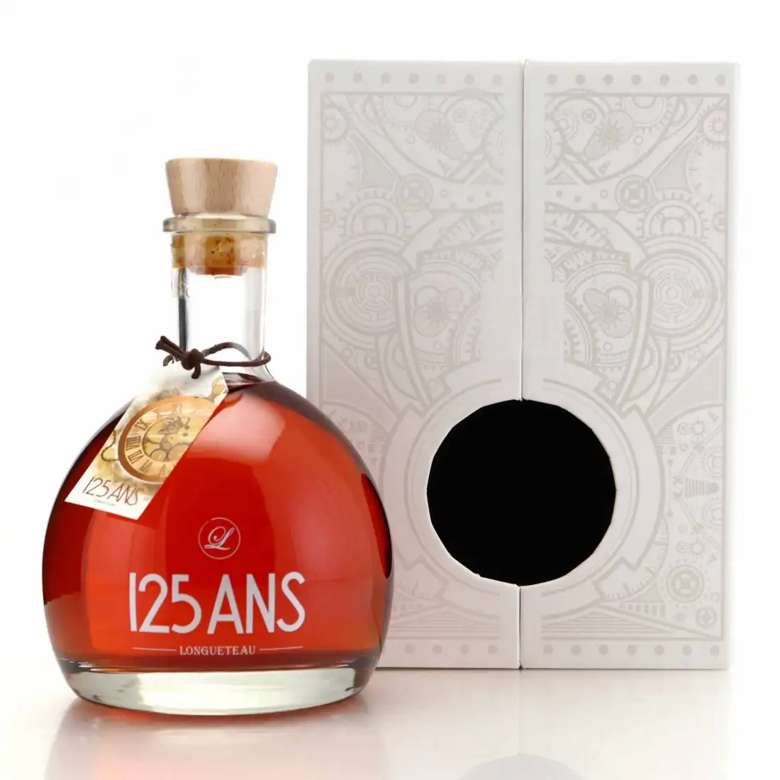 Image of the front of the bottle of the rum 125 ans