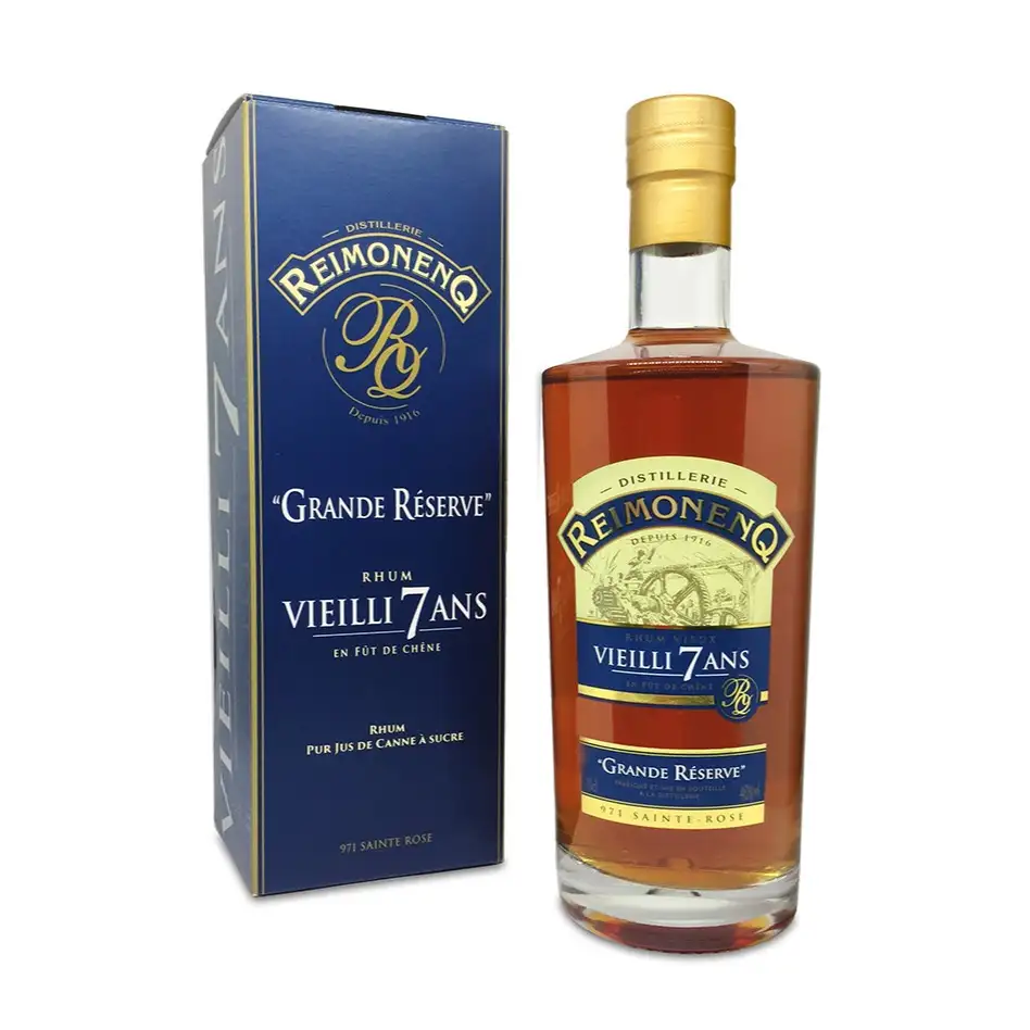 Image of the front of the bottle of the rum Grande Réserve - Vieilli 7 ans