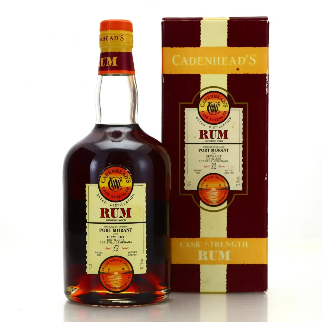 Image of the front of the bottle of the rum PM PM