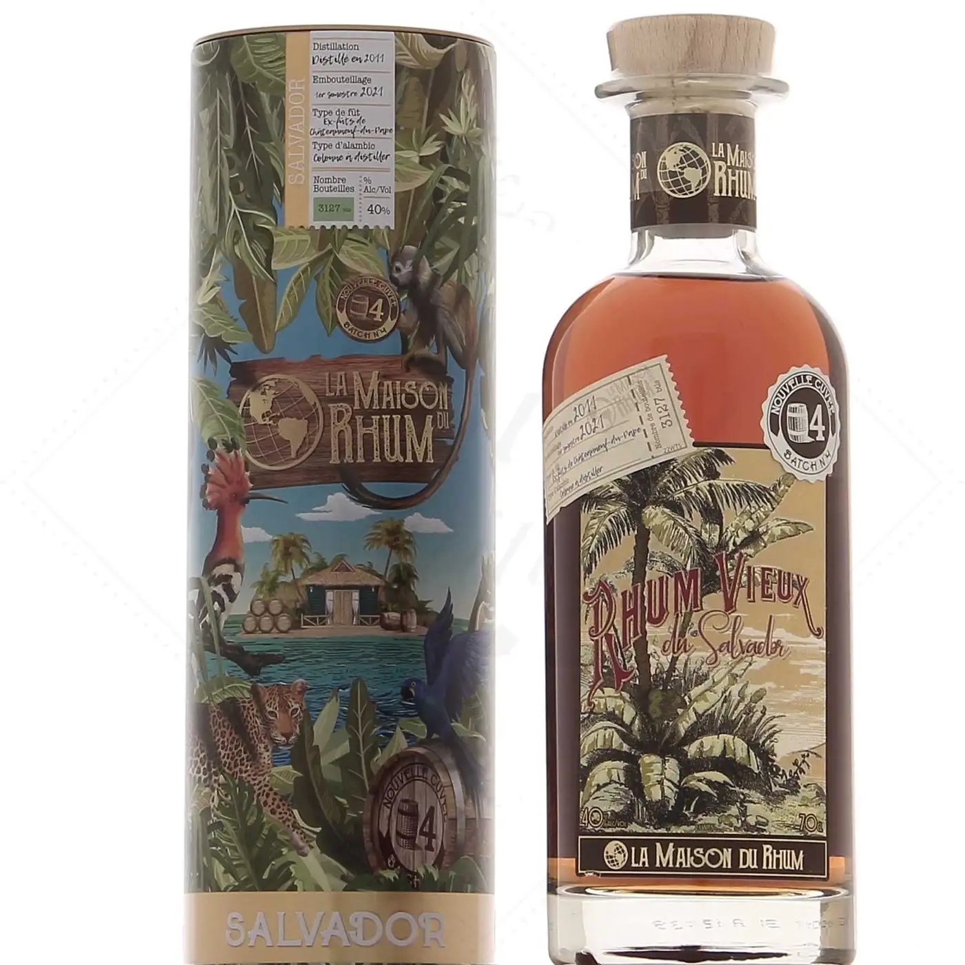 Image of the front of the bottle of the rum La Maison du Rhum Salvador