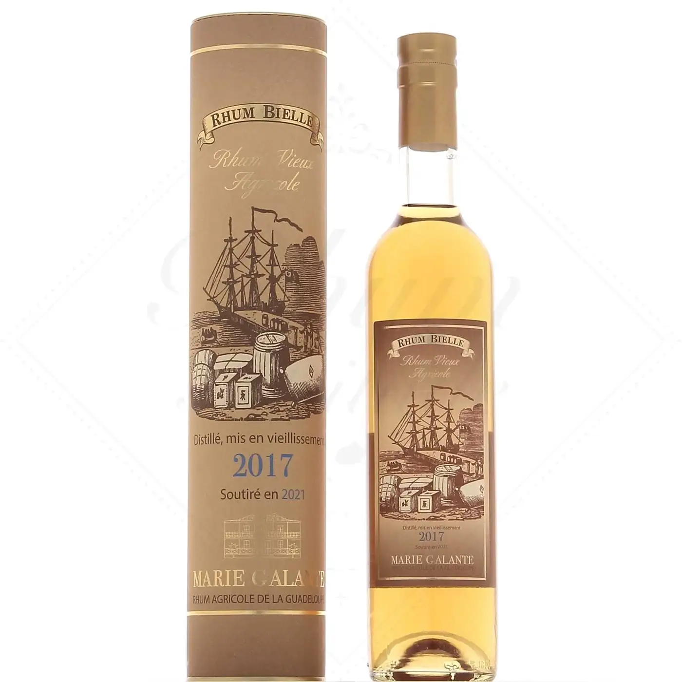 Image of the front of the bottle of the rum2017