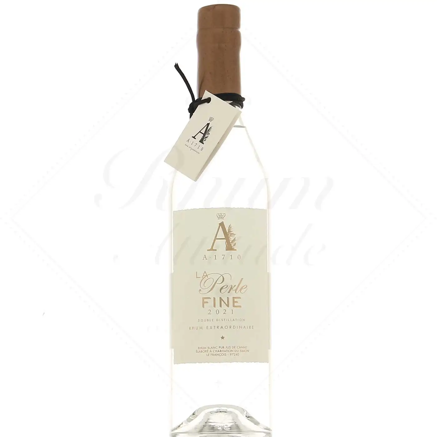 Image of the front of the bottle of the rumA1710 La Perle Fine