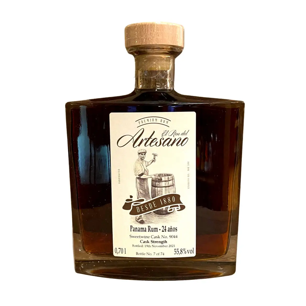 Image of the front of the bottle of the rum Panama Rum - Sweetwine Cask