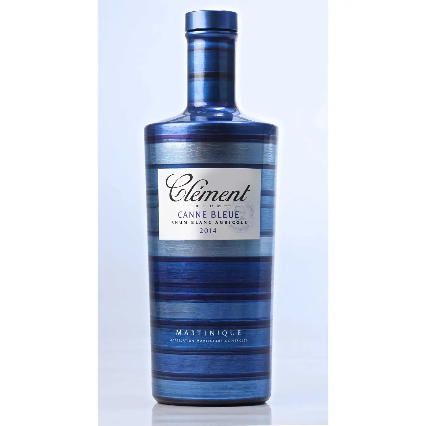 Image of the front of the bottle of the rum Clément Canne Bleue