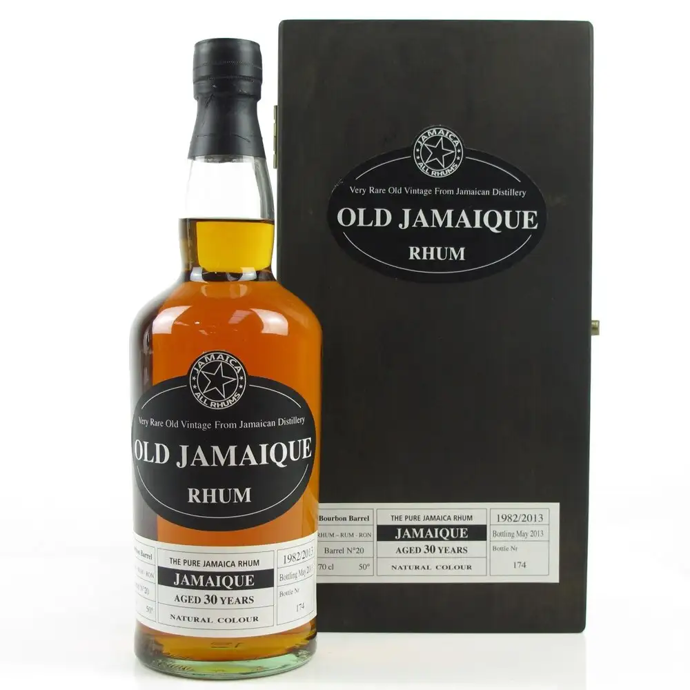 Image of the front of the bottle of the rum Old Jamaique 30 Years