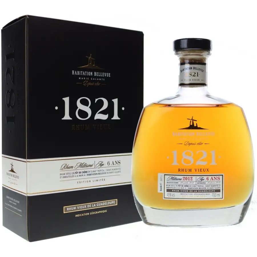 Image of the front of the bottle of the rumRhum Vieux 1821