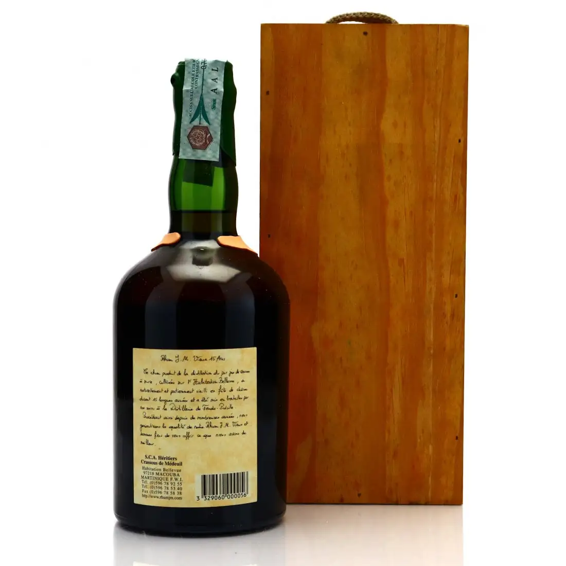 High resolution image of the bottle