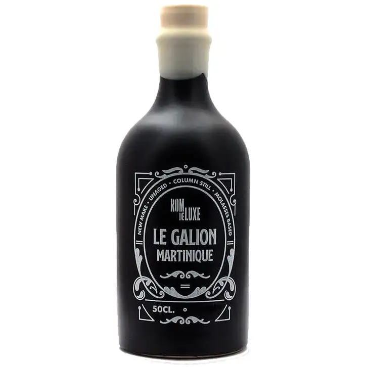 Image of the front of the bottle of the rumMartinique