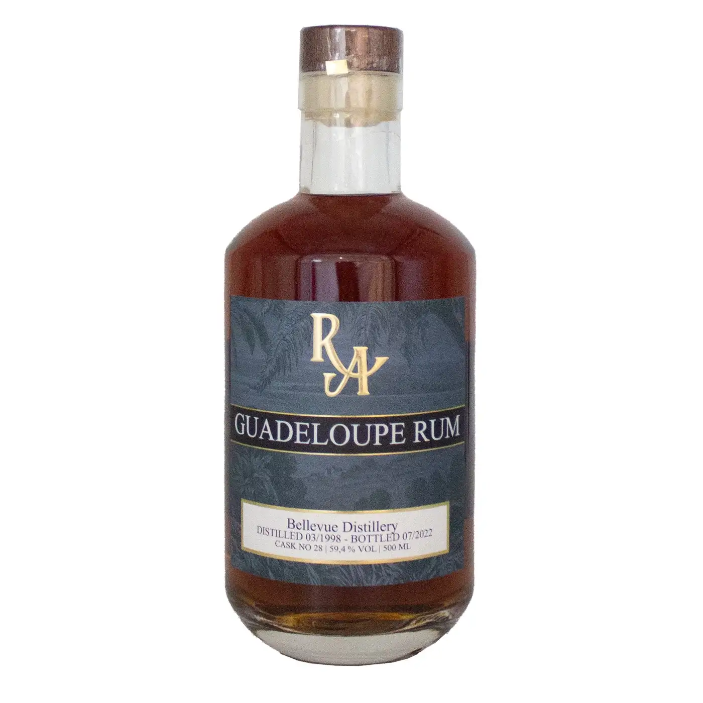 Image of the front of the bottle of the rum Rum Artesanal Guadeloupe SFGB