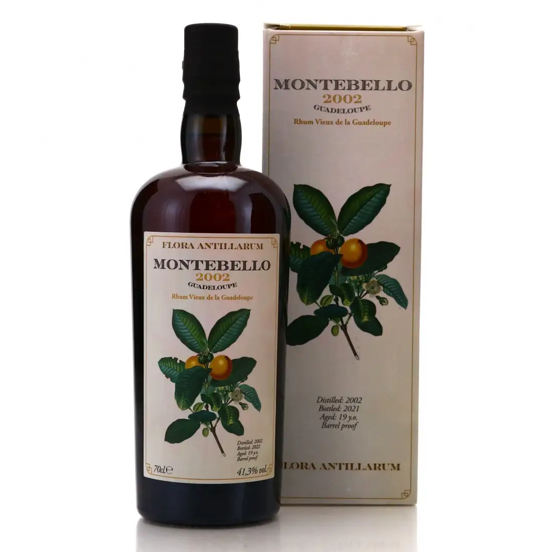 Image of the front of the bottle of the rumMontebello Flora Antillarum
