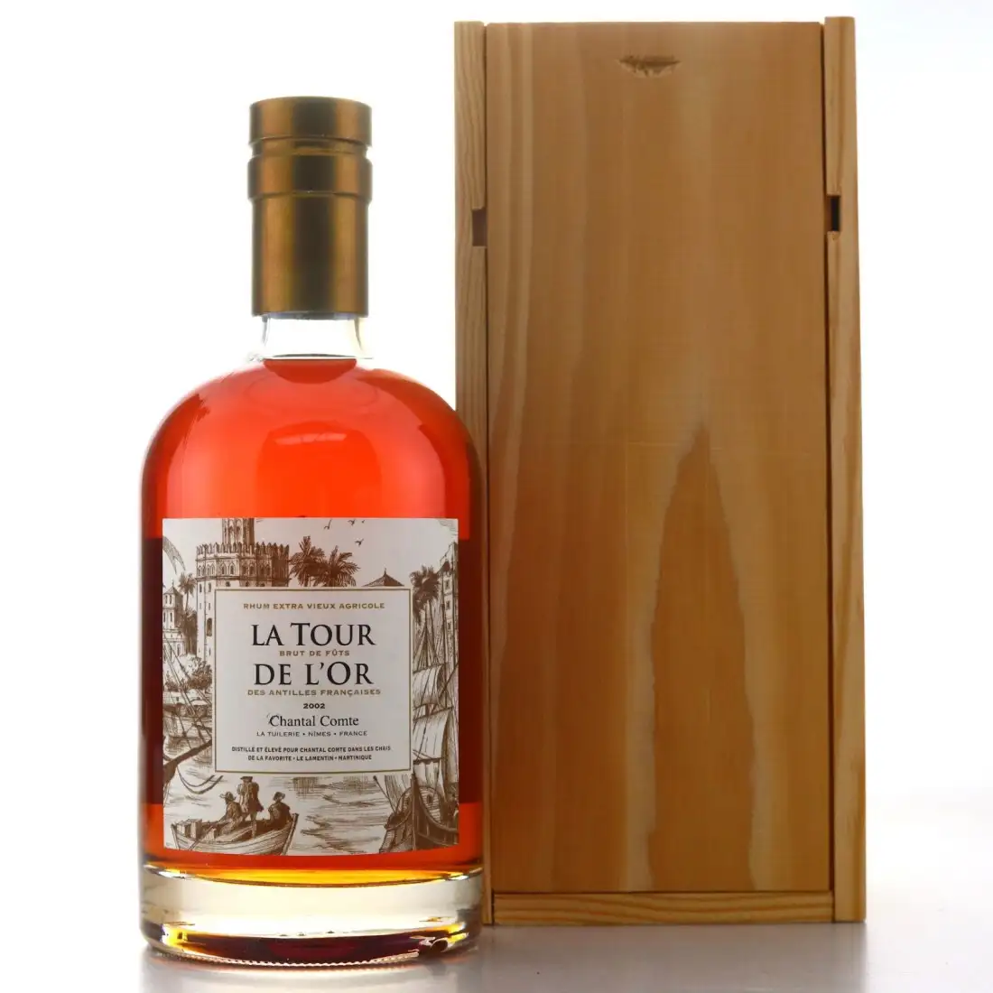 Image of the front of the bottle of the rum La Tour De L‘Or