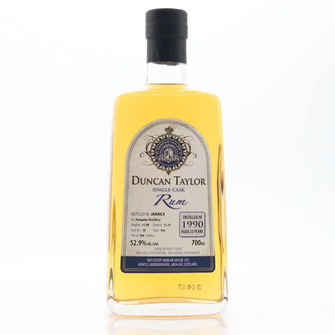 Image of the front of the bottle of the rum Single Cask Rum C<>H