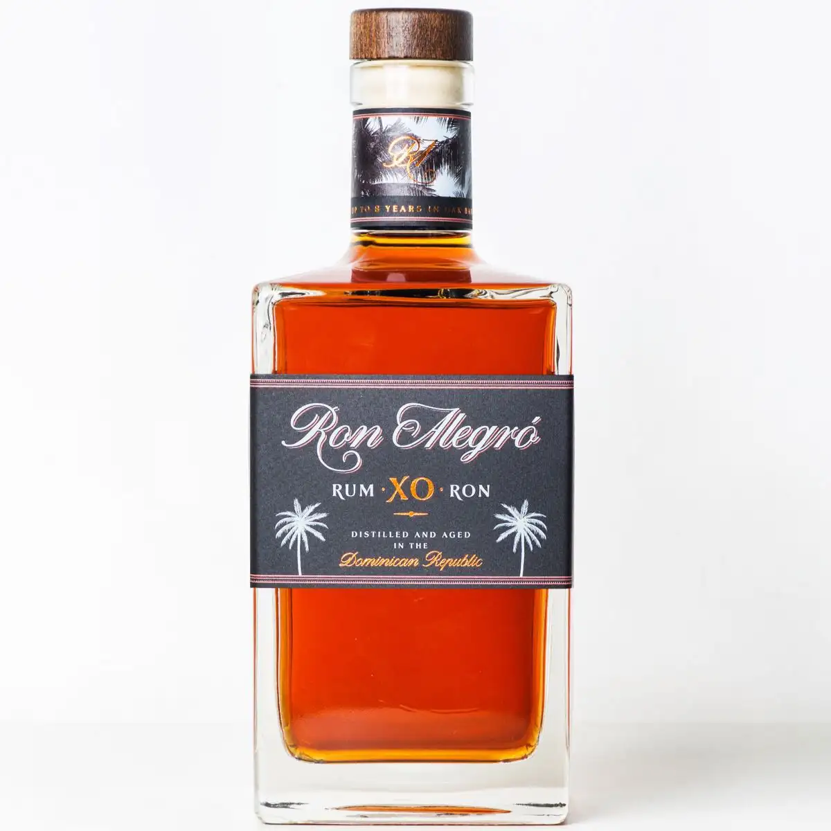 Image of the front of the bottle of the rum XO