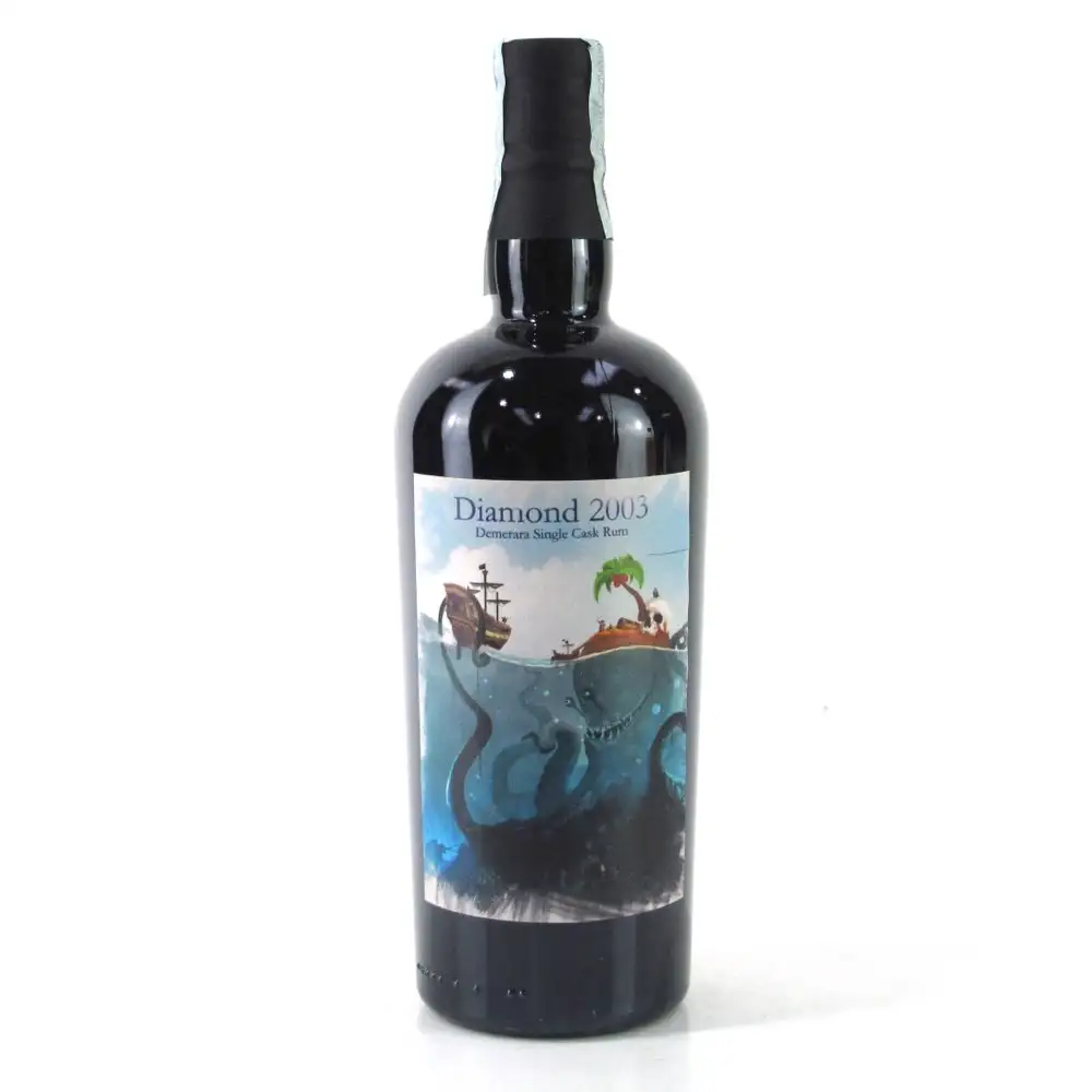 Image of the front of the bottle of the rum 2003