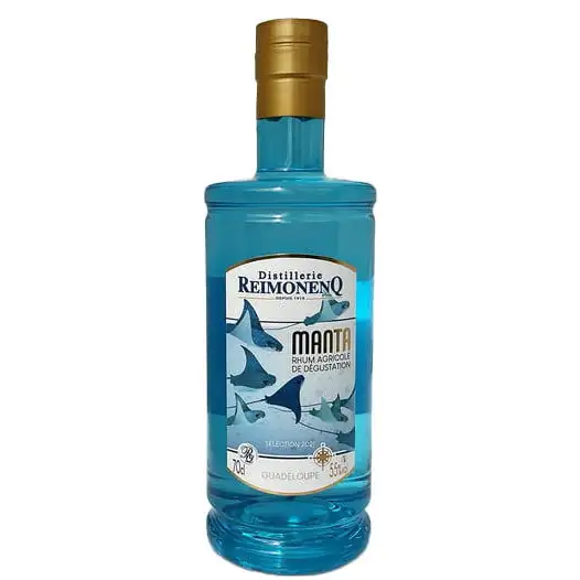 Image of the front of the bottle of the rum Manta
