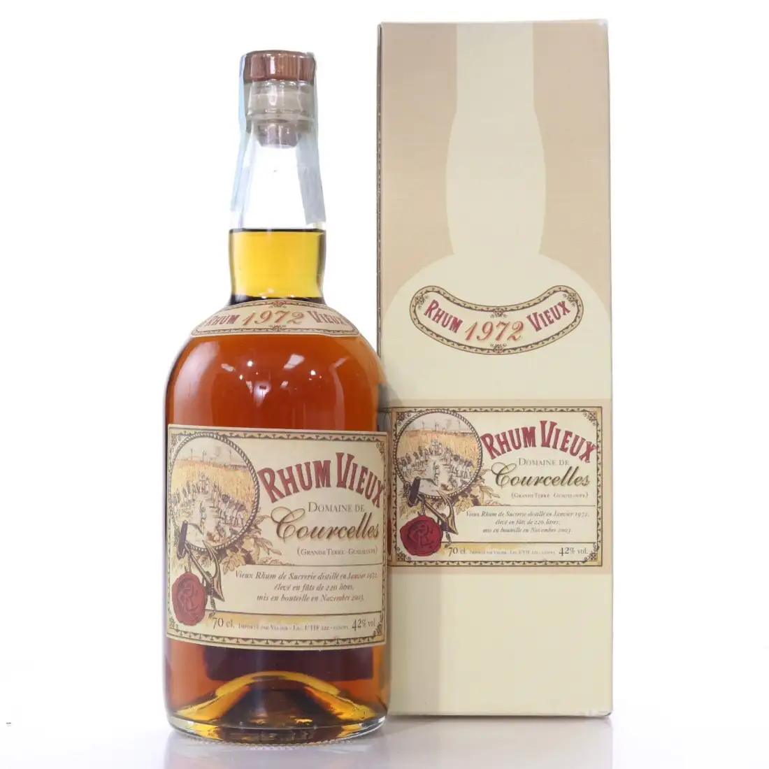 Image of the front of the bottle of the rumRhum Vieux