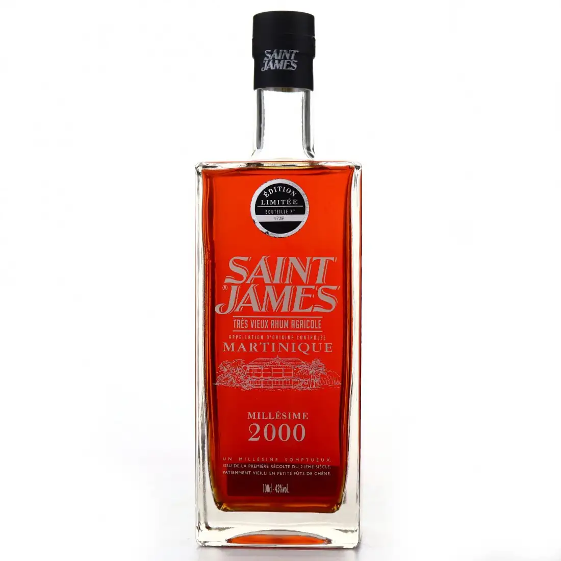 Image of the front of the bottle of the rum 2000