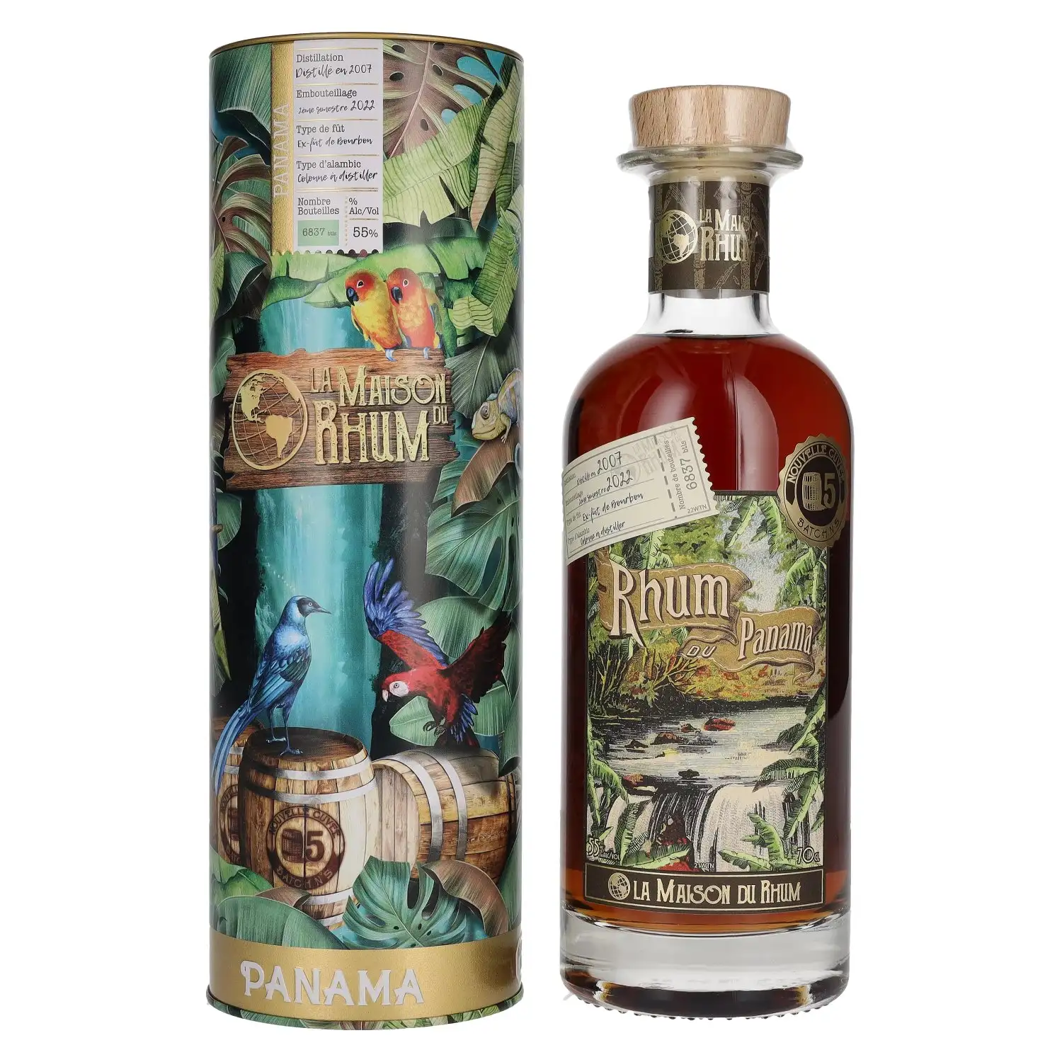 Image of the front of the bottle of the rum La Maison du Rhum