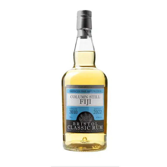 Image of the front of the bottle of the rumColumn Still Fidji