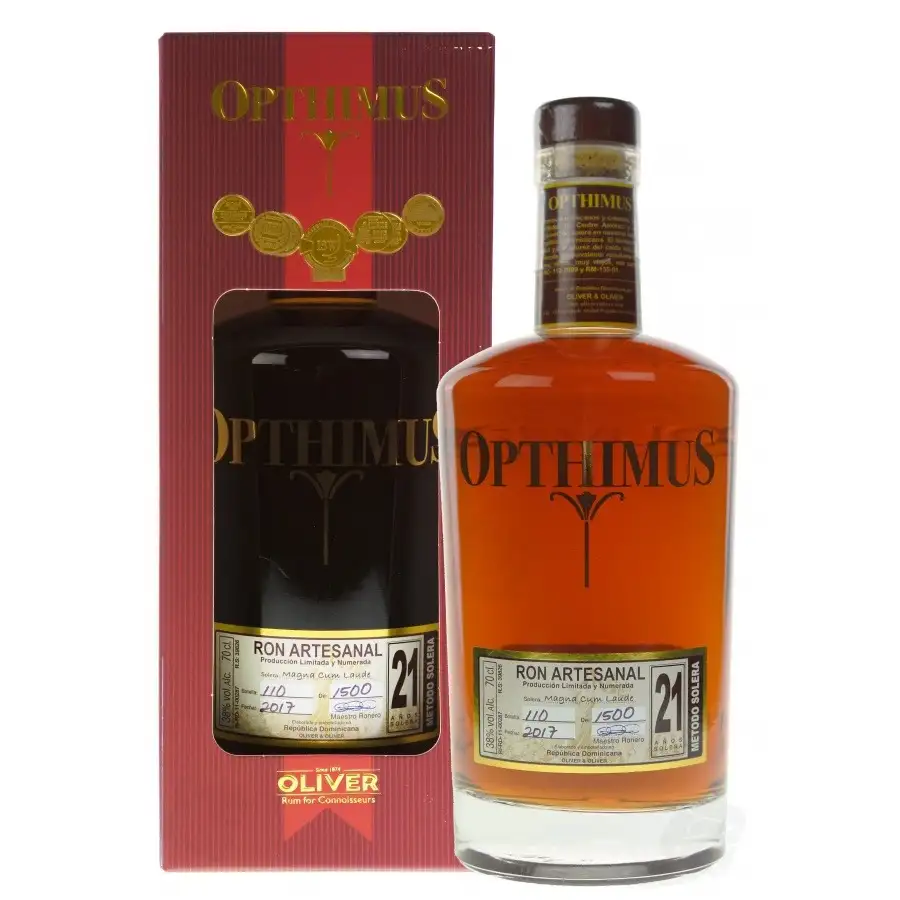 Image of the front of the bottle of the rum Opthimus 21 Años