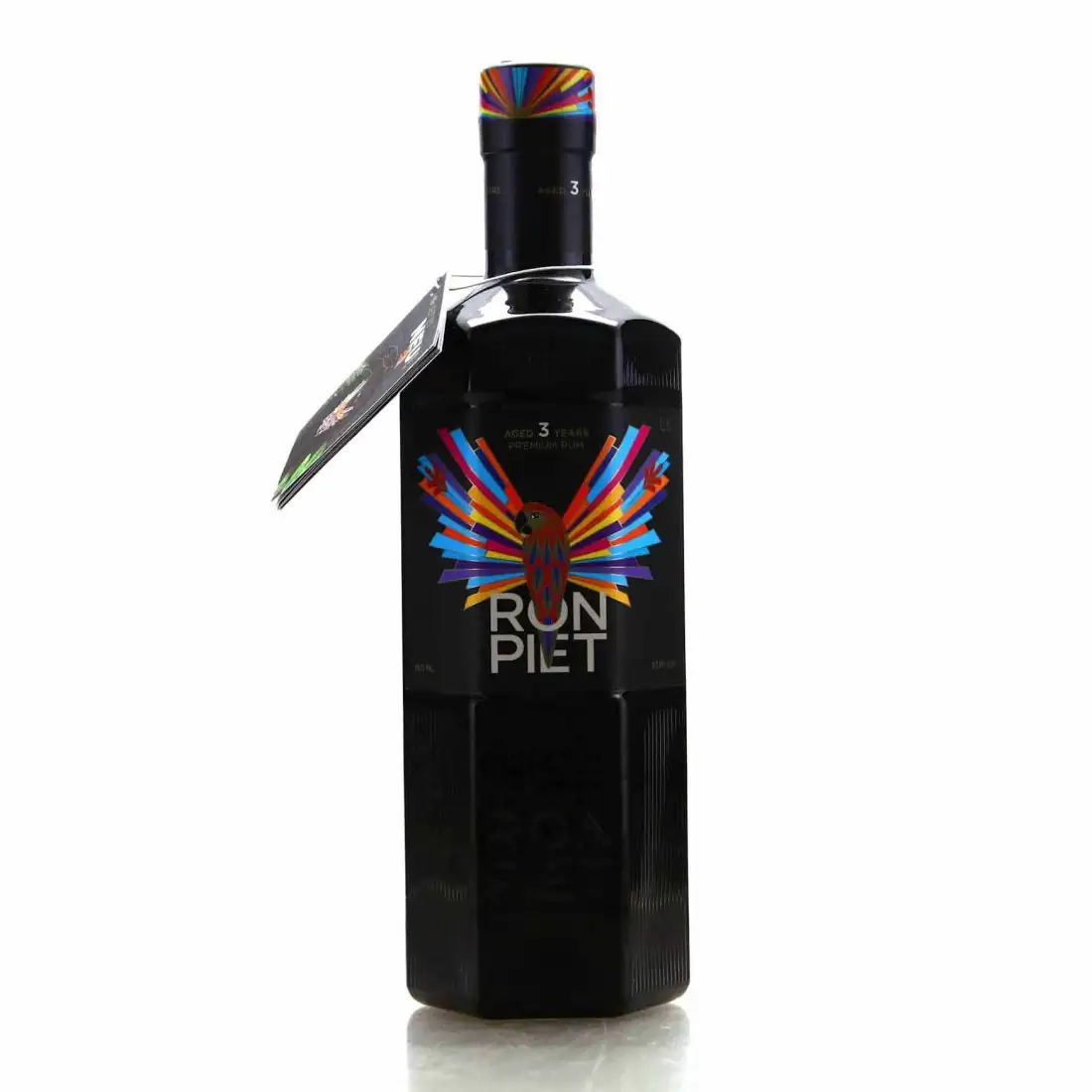 Image of the front of the bottle of the rum Ron Piet Aged 3 Years (Premium Rum)