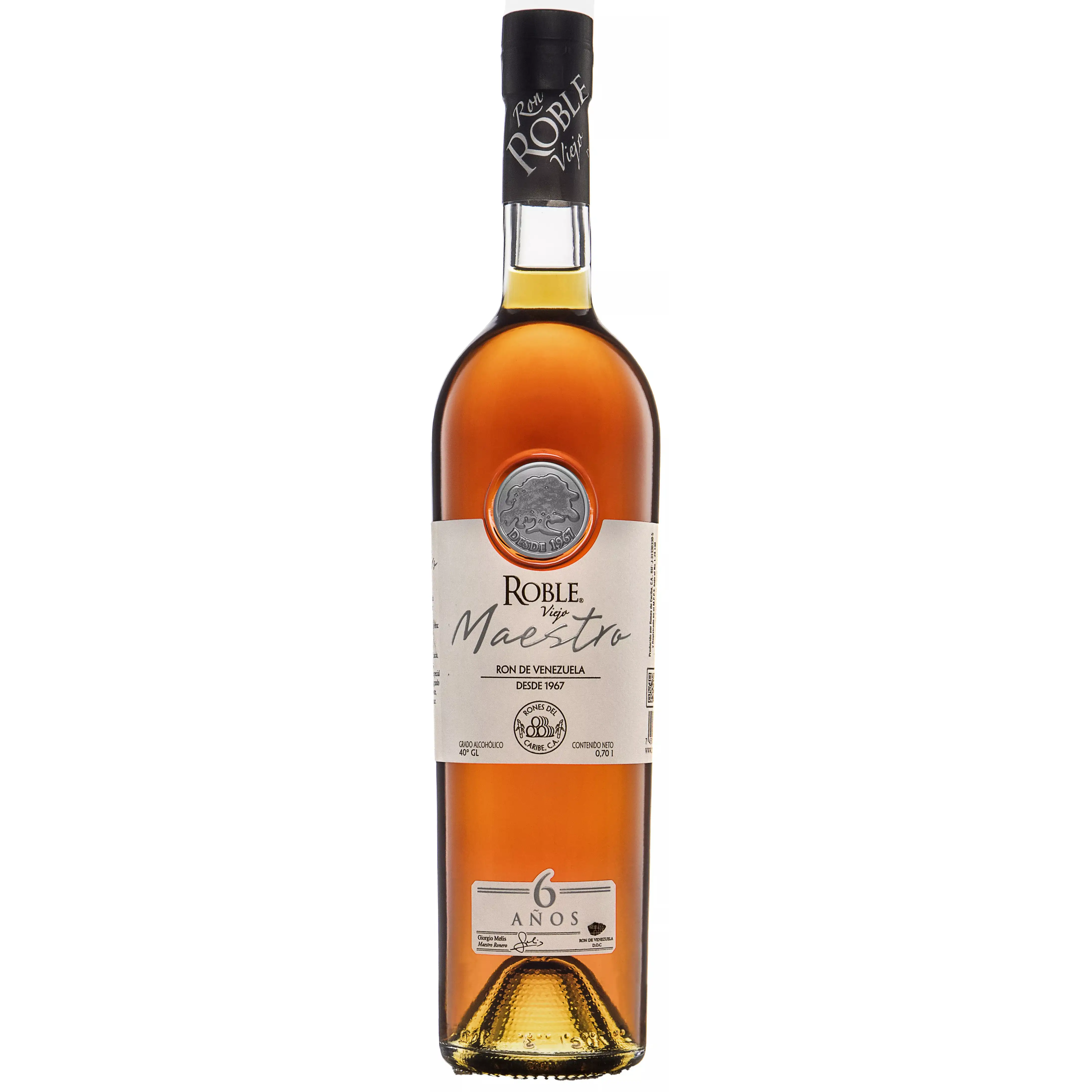 Image of the front of the bottle of the rumRon Roble Maestro