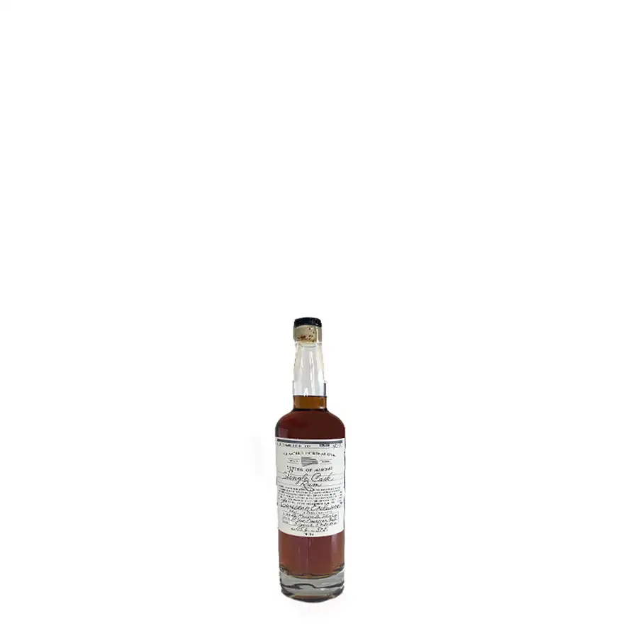 Image of the front of the bottle of the rumLetter of Marque Single Cask Rum (LMDW)