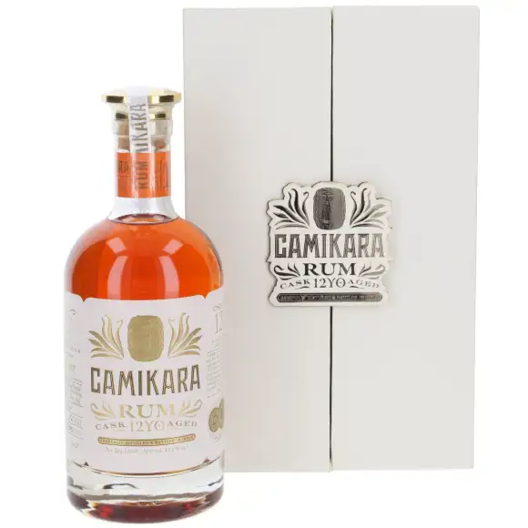 Image of the front of the bottle of the rum Camikara Cask Aged Rum