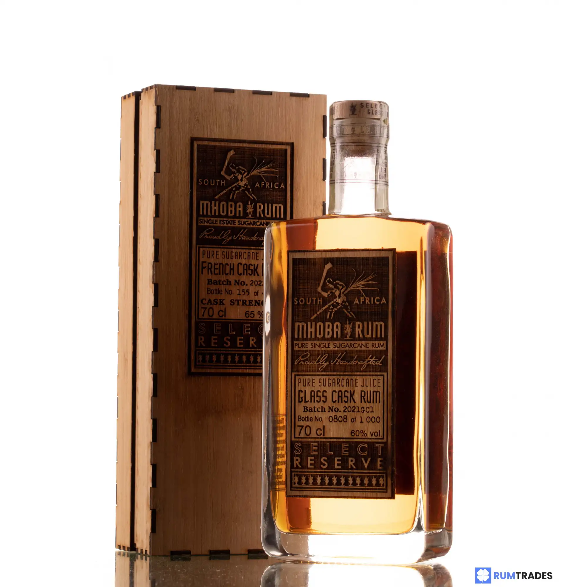 Image of the front of the bottle of the rum Select Reserve French Cask Rum