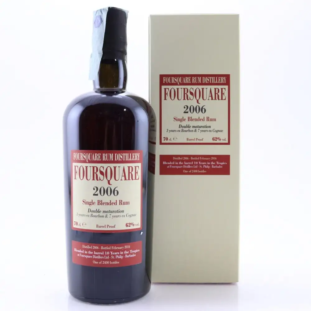 Image of the front of the bottle of the rum 2006