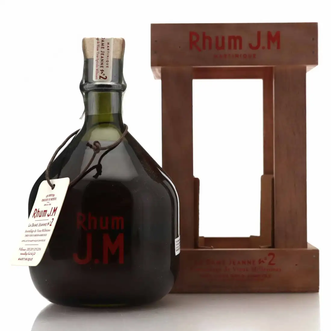 Image of the front of the bottle of the rum La Dame Jeanne Numéro 2