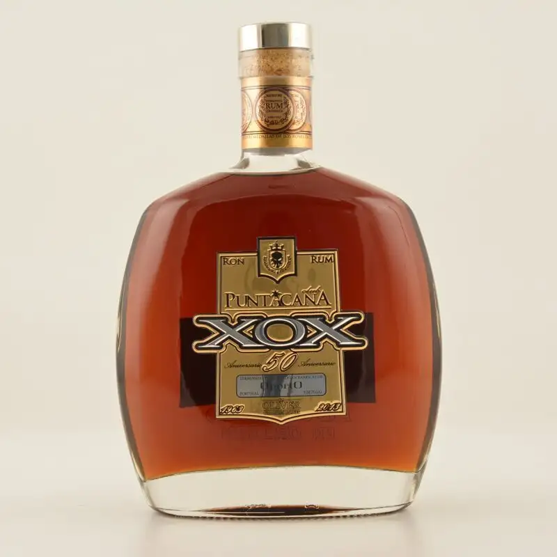 Image of the front of the bottle of the rum Puntacana Club XOX 50 Anniversario
