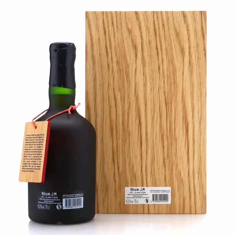 High resolution image of the bottle