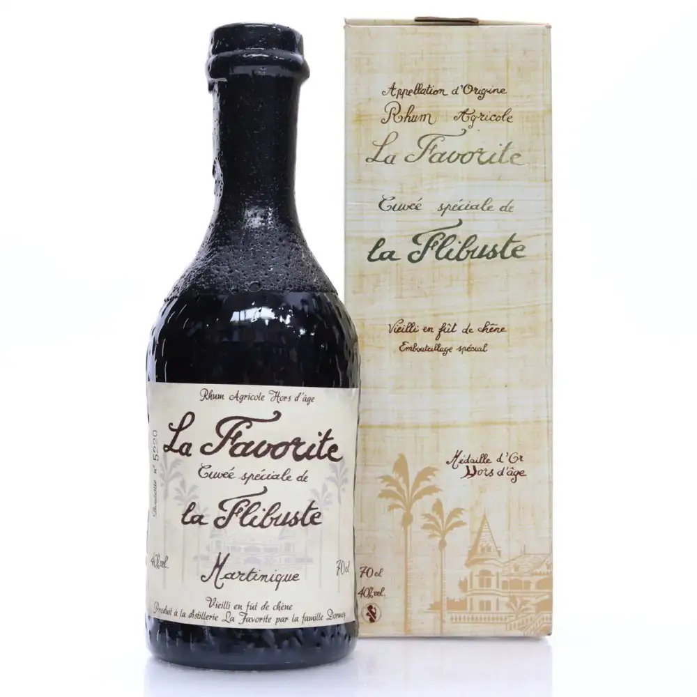 Image of the front of the bottle of the rum La Flibuste