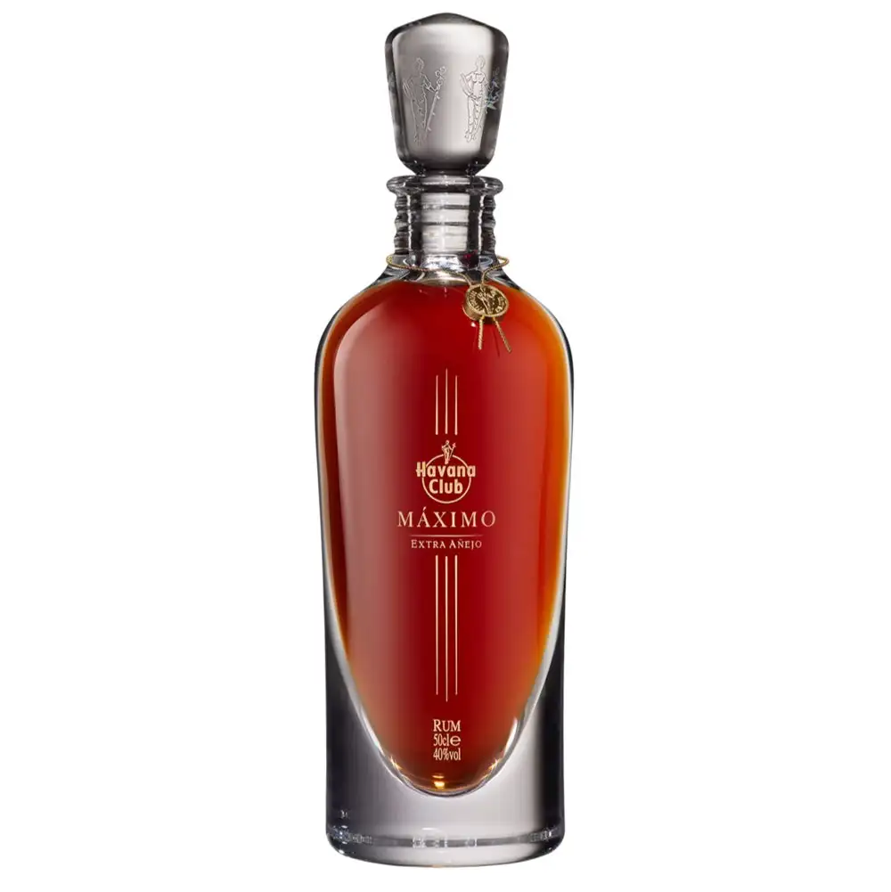 Image of the front of the bottle of the rum Máximo Extra Añejo