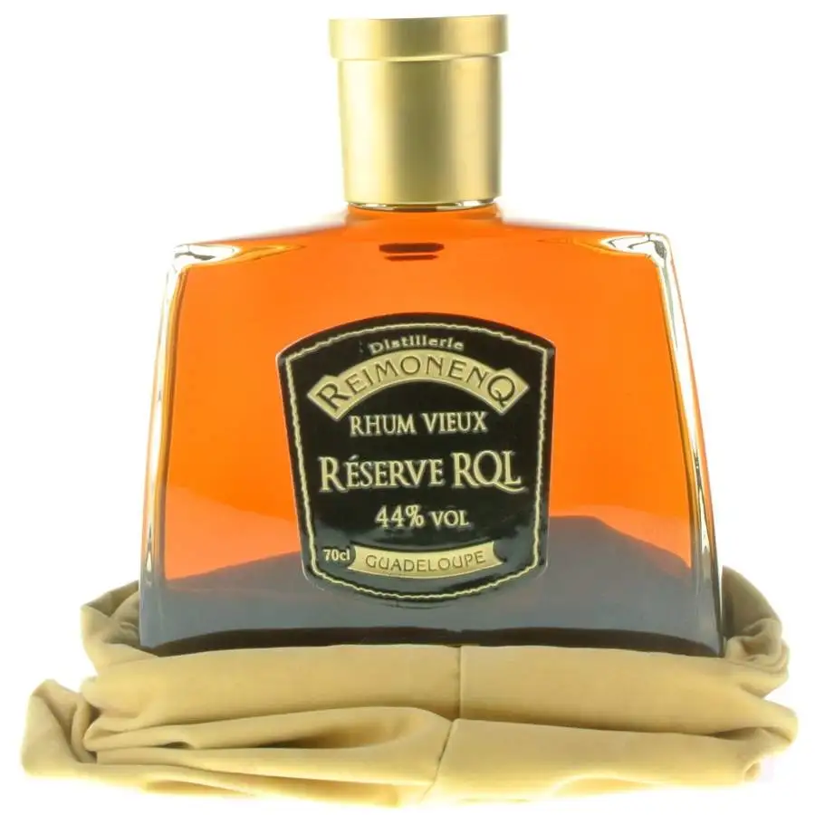 Image of the front of the bottle of the rumRéserve RQL