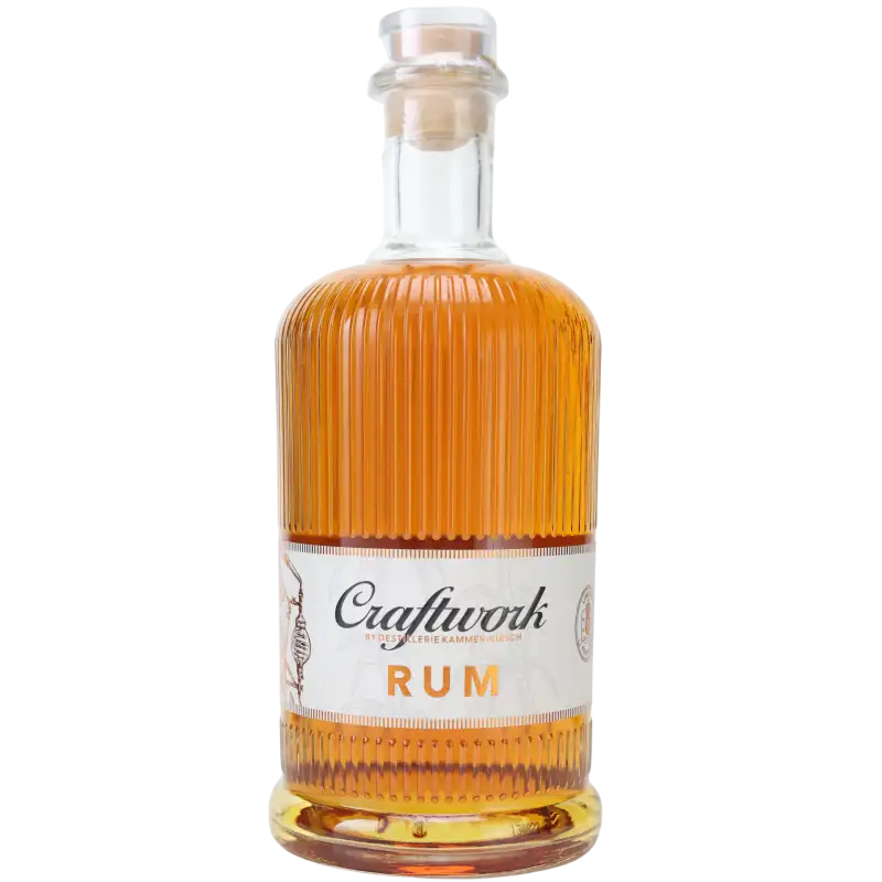 Image of the front of the bottle of the rum Craftwork Rum Kammer-Kirsch