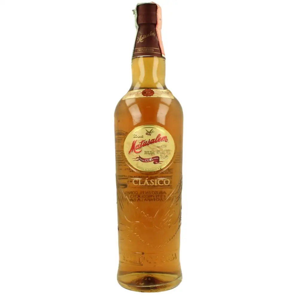 Image of the front of the bottle of the rum Clásico 00‘s