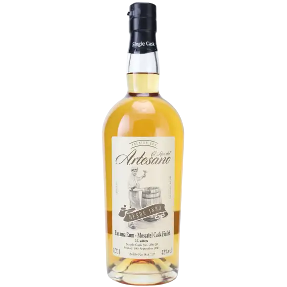 Bottle of Panama Rum - Moscatel Cask Finish