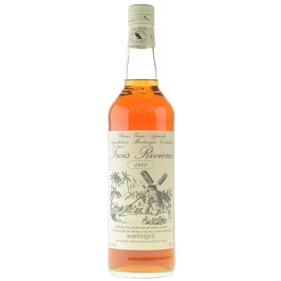 Image of the front of the bottle of the rum 1982