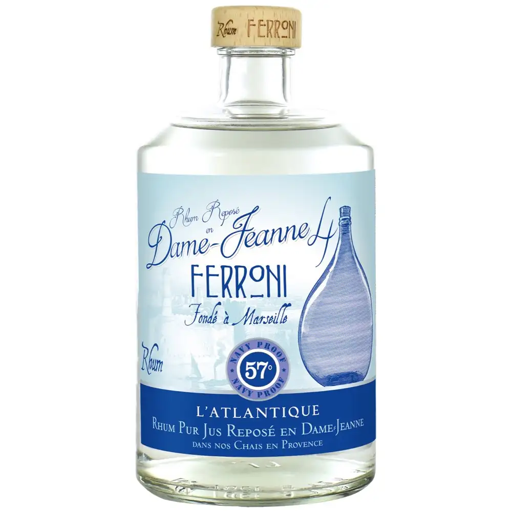 Image of the front of the bottle of the rum La Dame Jeanne 4