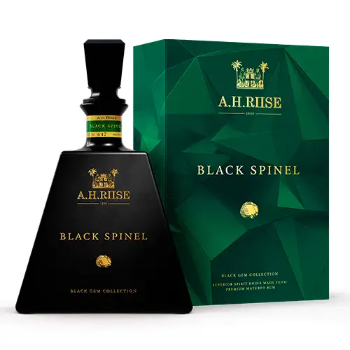 Image of the front of the bottle of the rumBlack Spinel