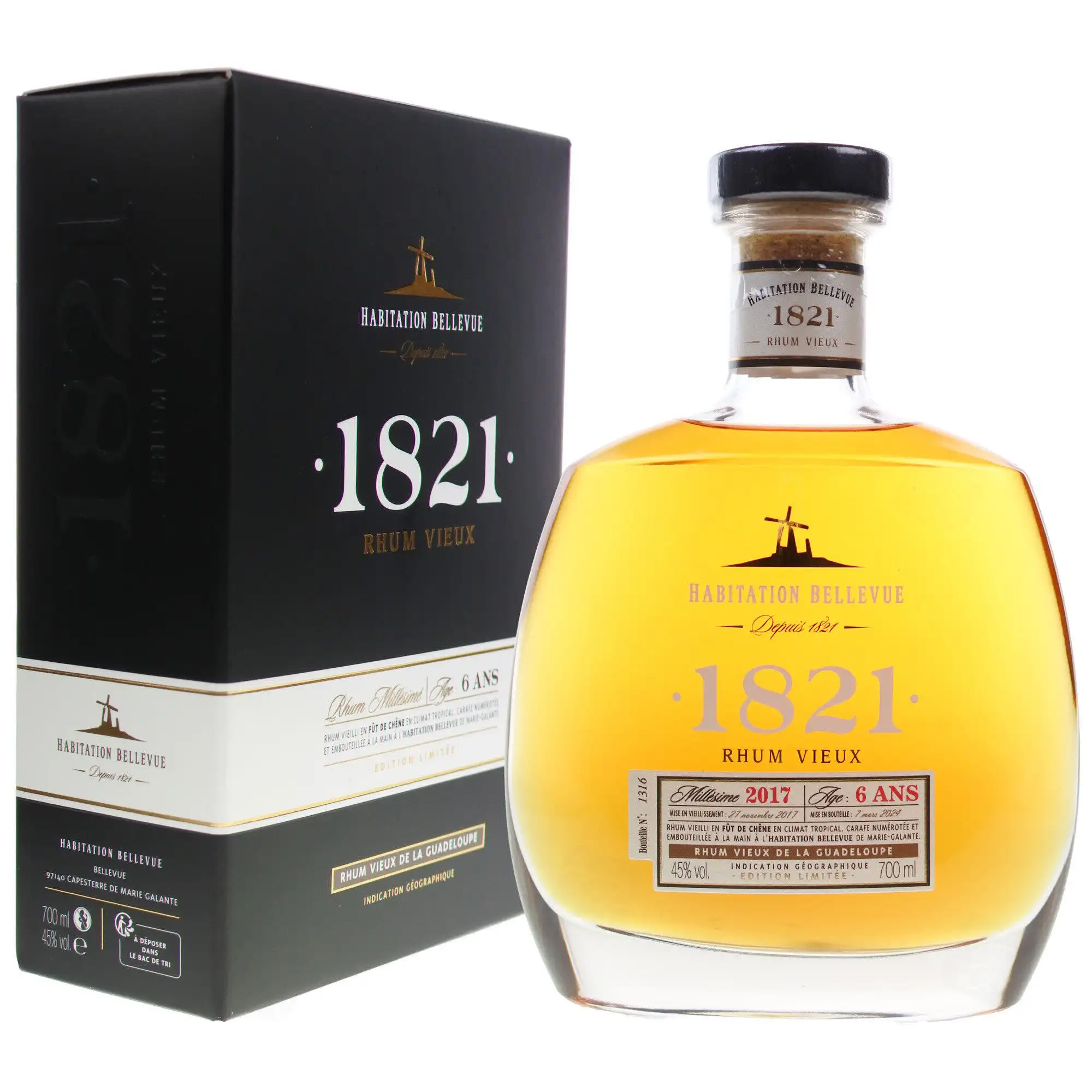Bottle of Bellevue Rhum Vieux 1821