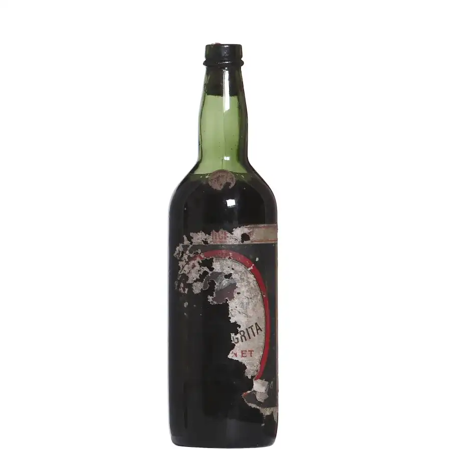 Image of the front of the bottle of the rumRhum Negrita Negrita bottled around 1900