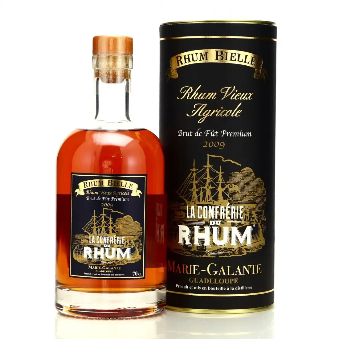 Image of the front of the bottle of the rum La Confrérie du Rhum