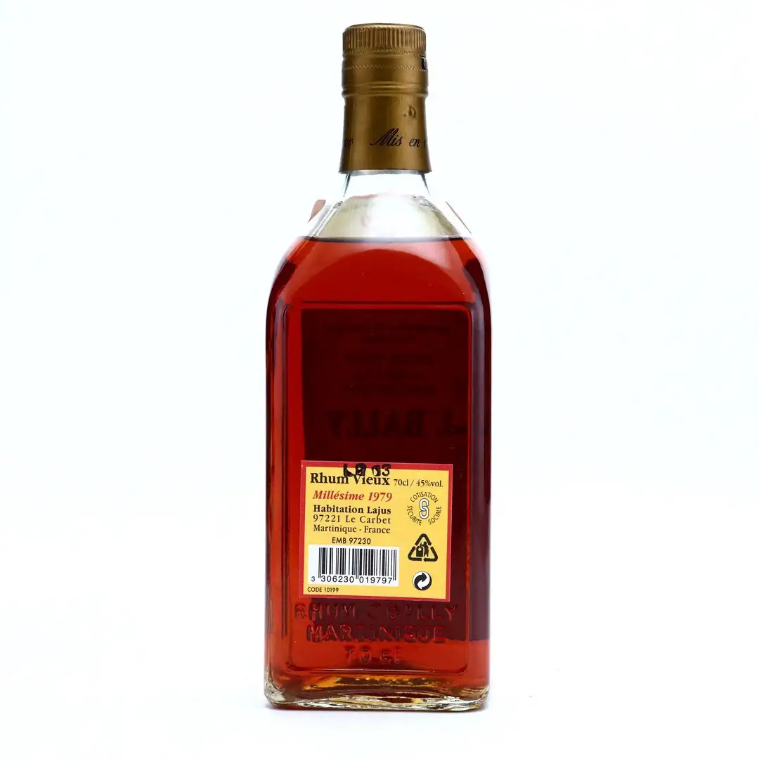 High resolution image of the bottle